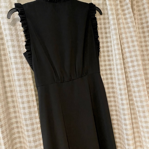 Vince Camuto sleeveless black dress with ruffles, size 4 - Picture 3 of 3